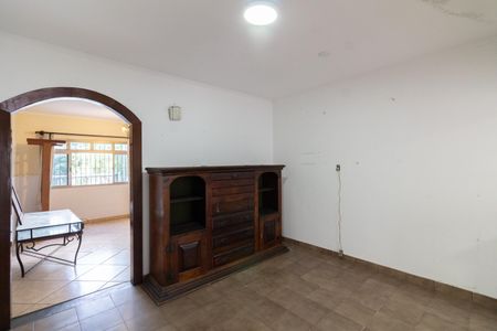 Casa à venda com 295m², 2 quartos e 1 vagaSala de Jantar