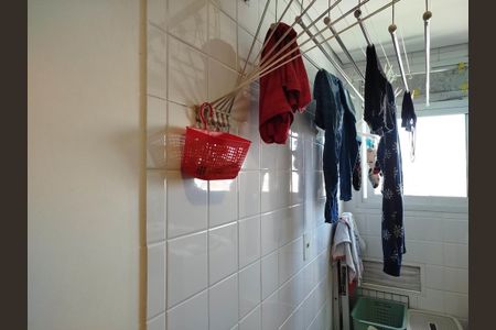 Apartamento à venda com 75m², 2 quartos e 2 vagasÁrea de serviço