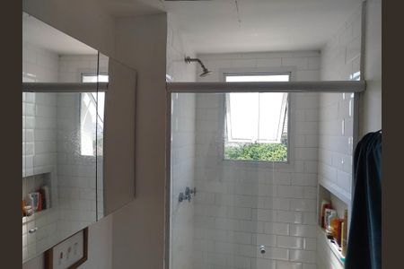 Apartamento à venda com 75m², 2 quartos e 2 vagasBanheiro 1 - suíte