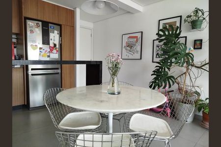 Apartamento à venda com 75m², 2 quartos e 2 vagasSala