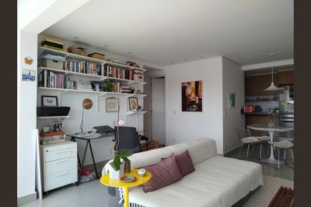 Apartamento à venda com 75m², 2 quartos e 2 vagasSala
