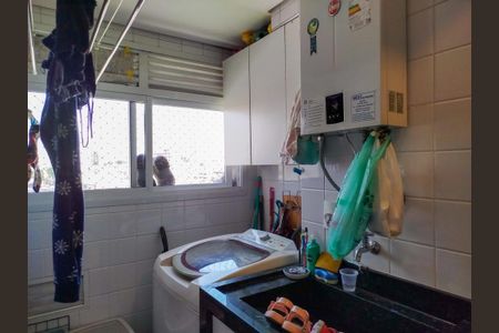 Apartamento à venda com 75m², 2 quartos e 2 vagasÁrea de serviço