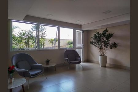 Apartamento à venda com 75m², 2 quartos e 2 vagasHall social