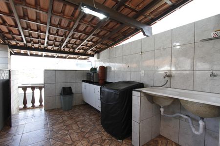 Casa à venda com 360m², 5 quartos e 3 vagasÁrea de Serviço  CASA 2