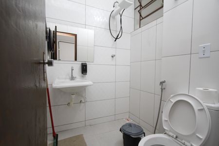 Casa à venda com 360m², 5 quartos e 3 vagasBanheiro 2 Casa 3