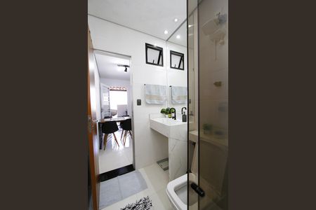 Casa à venda com 360m², 5 quartos e 3 vagasBanheiro casa 1