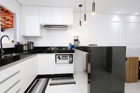 Casa à venda com 360m², 5 quartos e 3 vagasCozinha  casa 1