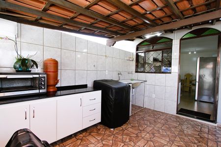 Casa à venda com 360m², 5 quartos e 3 vagasÁrea de Serviço  CASA 2
