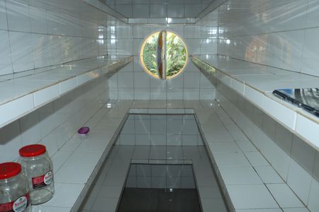 Casa de condomínio para alugar com 591m², 7 quartos e 4 vagasDespenda