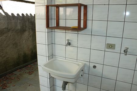 Casa de condomínio para alugar com 591m², 7 quartos e 4 vagasEdícula 