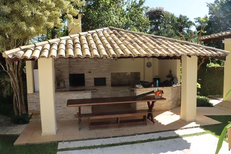 Casa de condomínio para alugar com 591m², 7 quartos e 4 vagasÁrea comum