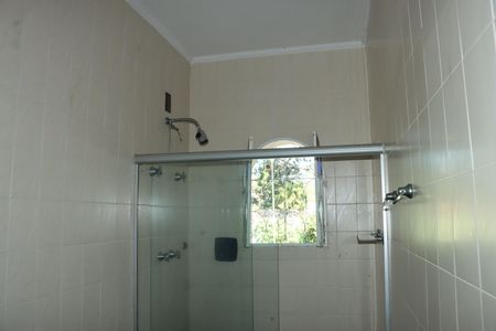 Casa de condomínio para alugar com 591m², 7 quartos e 4 vagasBanheiro da Suíte 3