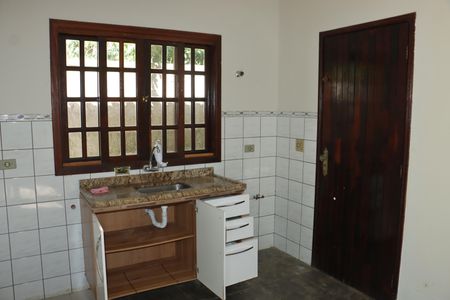 Casa de condomínio para alugar com 591m², 7 quartos e 4 vagasEdícula 