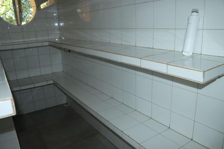 Casa de condomínio para alugar com 591m², 7 quartos e 4 vagasDespenda