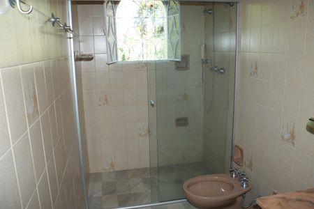 Casa de condomínio para alugar com 591m², 7 quartos e 4 vagasBanheiro da Suíte 4