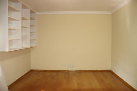 Casa de condomínio para alugar com 591m², 7 quartos e 4 vagasSuíte 2