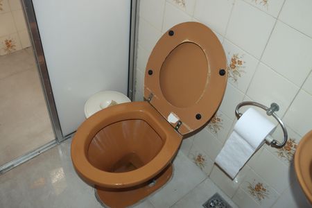 Casa de condomínio para alugar com 591m², 7 quartos e 4 vagasBanheiro de serviço