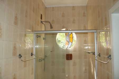 Casa de condomínio para alugar com 591m², 7 quartos e 4 vagasBanheiro da Suíte 2