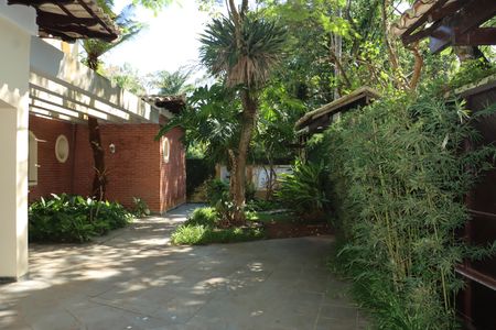 Casa de condomínio para alugar com 591m², 7 quartos e 4 vagasÁrea comum