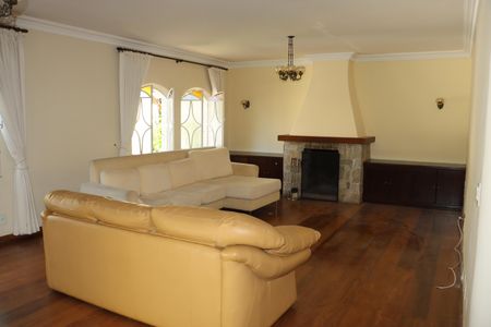 Casa de condomínio para alugar com 591m², 7 quartos e 4 vagasSala 2