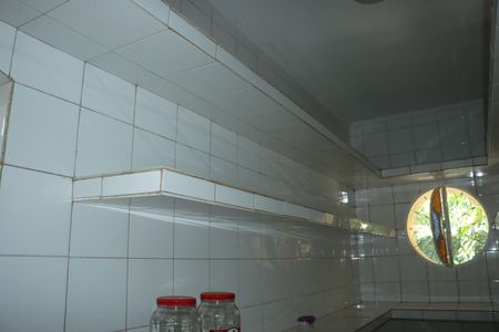 Casa de condomínio para alugar com 591m², 7 quartos e 4 vagasDespenda