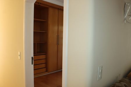 Casa de condomínio para alugar com 591m², 7 quartos e 4 vagasSuíte 3