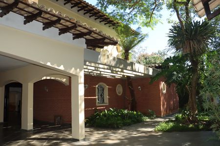 Casa de condomínio para alugar com 591m², 7 quartos e 4 vagasÁrea comum