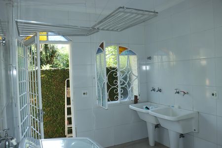 Casa de condomínio para alugar com 591m², 7 quartos e 4 vagasÁrea de serviço