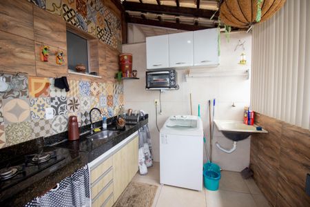 Apartamento à venda com 98m², 2 quartos e 1 vagaCozinha e Área de Serviço