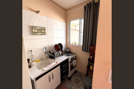 Casa à venda com 232m², 5 quartos e 3 vagasCozinha