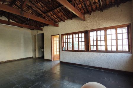 Casa para alugar com 700m², 3 quartos e 7 vagasTerraço