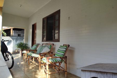 Casa para alugar com 700m², 3 quartos e 7 vagasVaranda