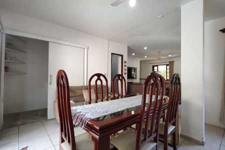 Casa para alugar com 700m², 3 quartos e 7 vagasSala