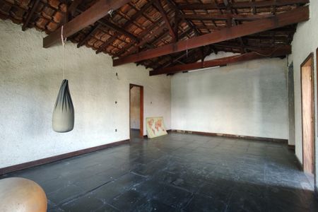 Casa para alugar com 700m², 3 quartos e 7 vagasTerraço