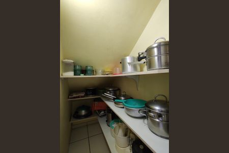 Casa para alugar com 700m², 3 quartos e 7 vagasDespensa