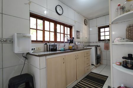 Casa para alugar com 700m², 3 quartos e 7 vagasCozinha - Armários