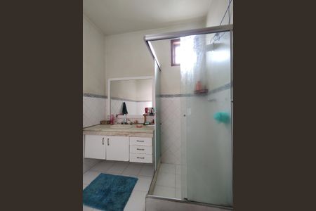 Casa para alugar com 700m², 3 quartos e 7 vagasBanheiro Social 2