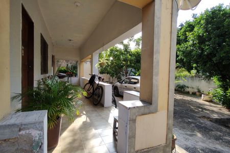 Casa para alugar com 700m², 3 quartos e 7 vagasVaranda