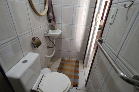 Casa para alugar com 700m², 3 quartos e 7 vagasBanheiro Social 1