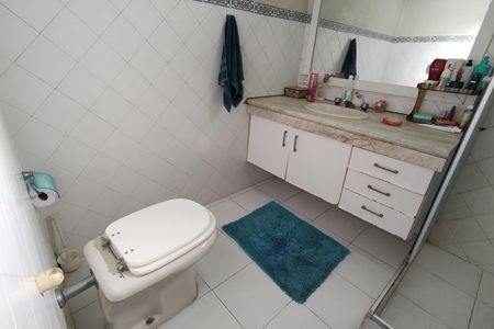 Casa para alugar com 700m², 3 quartos e 7 vagasBanheiro Social 2