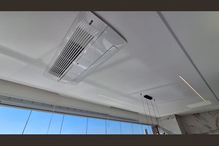 Apartamento à venda com 100m², 3 quartos e 2 vagasVaranda 