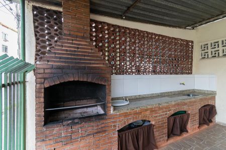 Apartamento para alugar com 50m², 2 quartos e 1 vagaÁrea comum - Churrasqueira