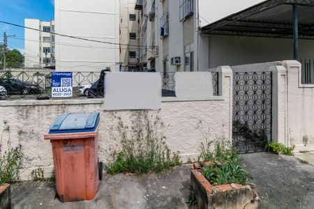 Apartamento para alugar com 50m², 2 quartos e 1 vagaFahada da entrada do bloco
