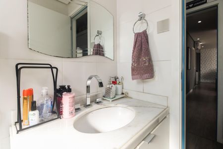 Apartamento à venda com 102m², 3 quartos e 2 vagasBanheiro Suíte 