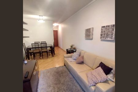 Apartamento à venda com 70m², 3 quartos e 2 vagasSala
