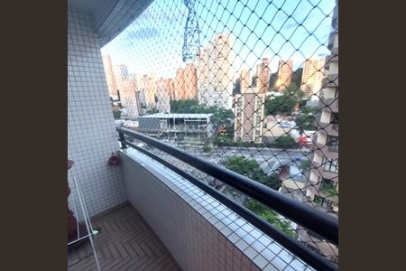 Apartamento à venda com 70m², 3 quartos e 2 vagasVaranda
