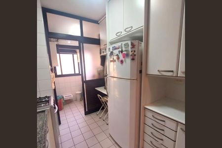 Apartamento à venda com 70m², 3 quartos e 2 vagasCozinha