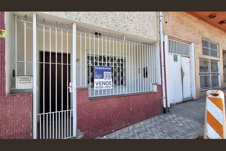 Casa à venda com 87m², 2 quartos e sem vagaFachada 