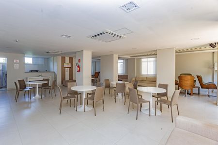 Apartamento à venda com 53m², 2 quartos e 1 vaga Apartamento à venda com 53m², 2 quartos e 1 vagaÁrea comum - Salão de festas 2