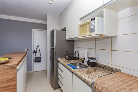 Cozinha de apartamento para alugar com 2 quartos, 53m² em Jardim Celeste, São Paulo